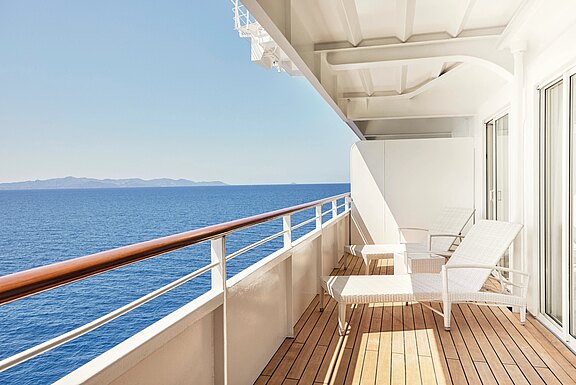230725_CRYSTAL_SERENITY_CRYSTAL_JUNIOR_PENTHOUSE_SUITE_VERANDAH_0054_300DPI.jpg 
